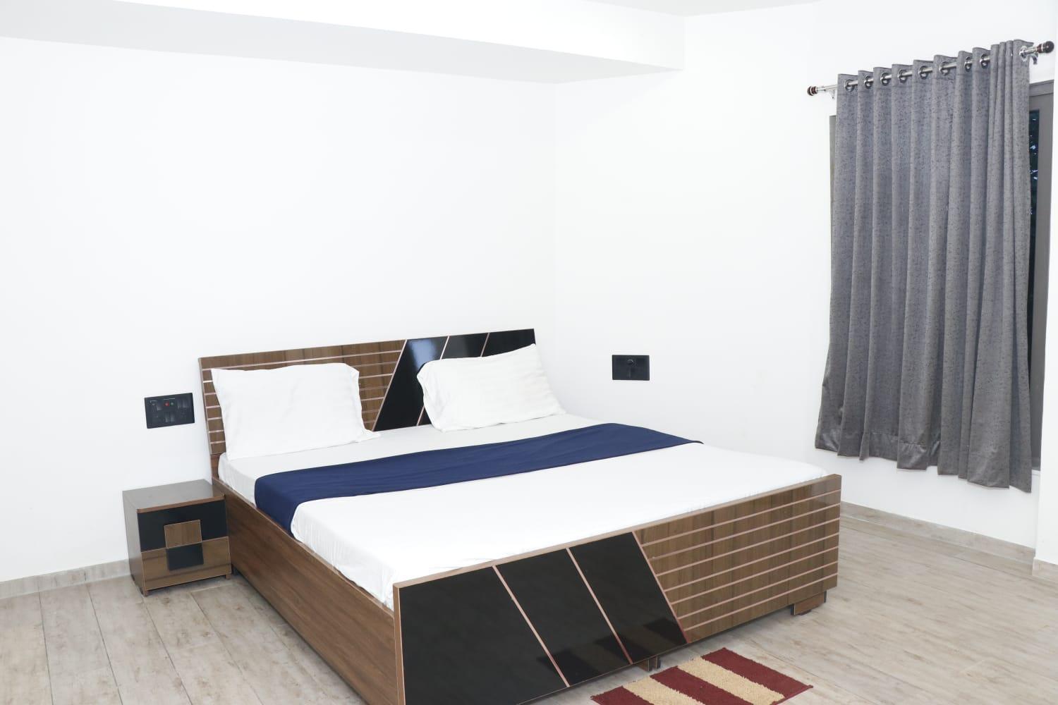 Vits Roccia Hill Resort And Adventure Park, Navapur Songadh エクステリア 写真